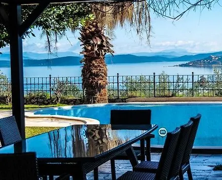 Villa Ale Luxury Villas *